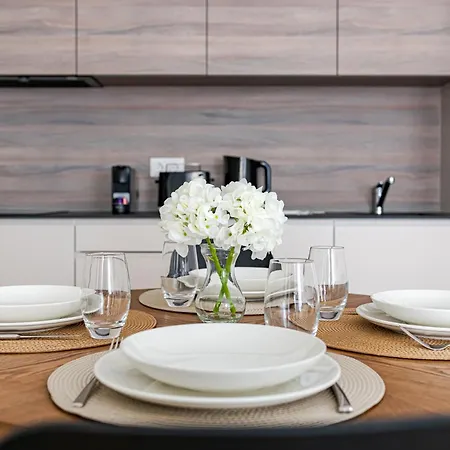 Apartamento D52 *