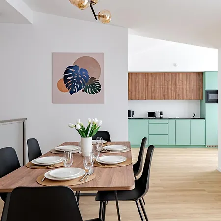 Apartment D52 *