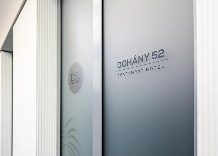 D52